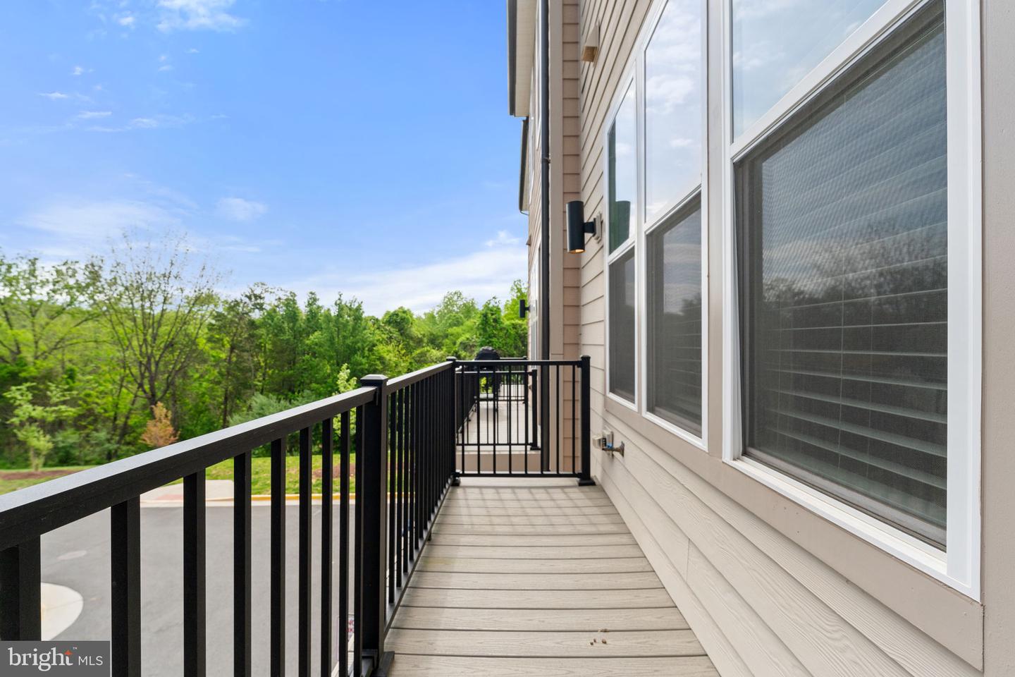 4605 QUINNS MILL WAY, CHANTILLY, Virginia 20151, 4 Bedrooms Bedrooms, ,4 BathroomsBathrooms,Residential,For sale,4605 QUINNS MILL WAY,VAFX2234710 MLS # VAFX2234710