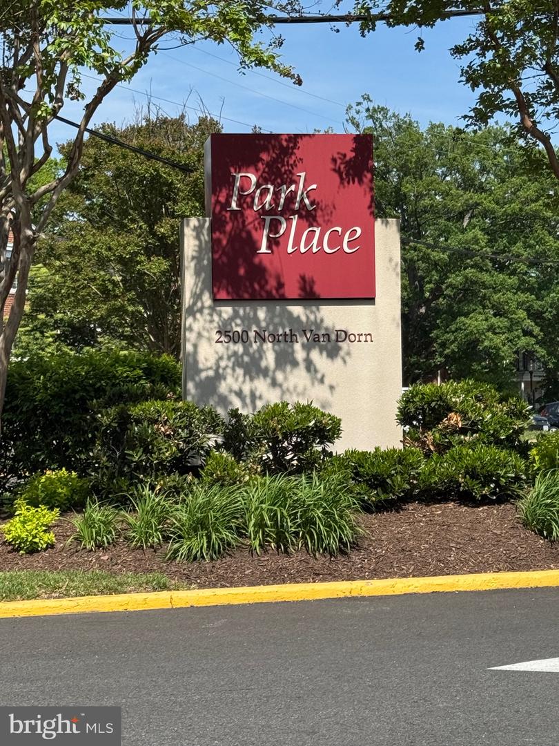 2500 N VAN DORN ST #1006, ALEXANDRIA, Virginia 22302, 1 Bedroom Bedrooms, ,1 BathroomBathrooms,Residential,For sale,2500 N VAN DORN ST #1006,VAAX2044224 MLS # VAAX2044224