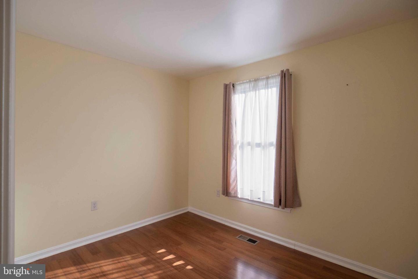 187 JESSICA PL, TOMS BROOK, Virginia 22660, 3 Bedrooms Bedrooms, ,2 BathroomsBathrooms,Residential,For sale,187 JESSICA PL,VASH2011224 MLS # VASH2011224