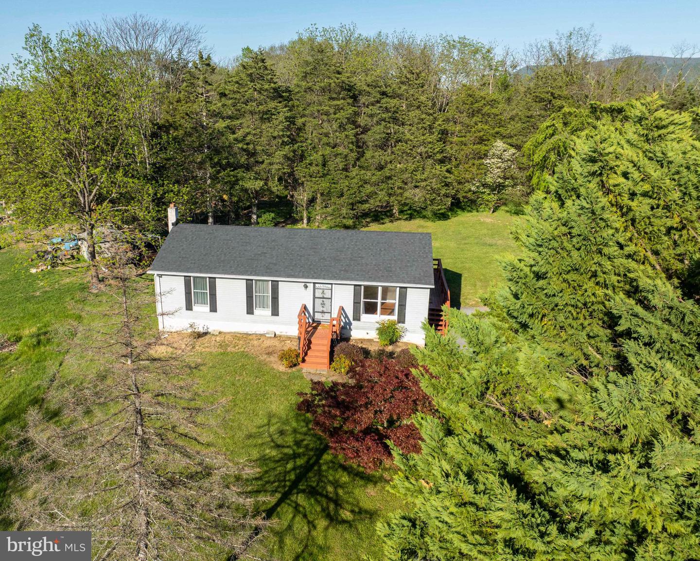 187 JESSICA PL, TOMS BROOK, Virginia 22660, 3 Bedrooms Bedrooms, ,2 BathroomsBathrooms,Residential,For sale,187 JESSICA PL,VASH2011224 MLS # VASH2011224