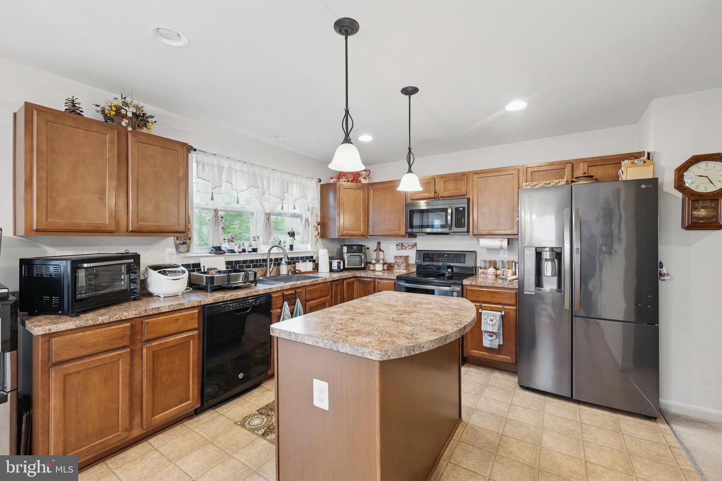 2348 SILVER FOX WAY, LOCUST GROVE, Virginia 22508, 4 Bedrooms Bedrooms, ,2 BathroomsBathrooms,Residential,For sale,2348 SILVER FOX WAY,VAOR2009446 MLS # VAOR2009446