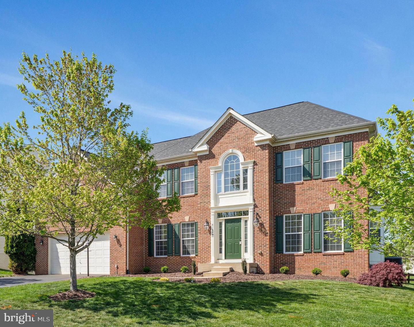 41664 SWEET MADELINE CT, ALDIE, Virginia 20105, 4 Bedrooms Bedrooms, ,4 BathroomsBathrooms,Residential,For sale,41664 SWEET MADELINE CT,VALO2094224 MLS # VALO2094224