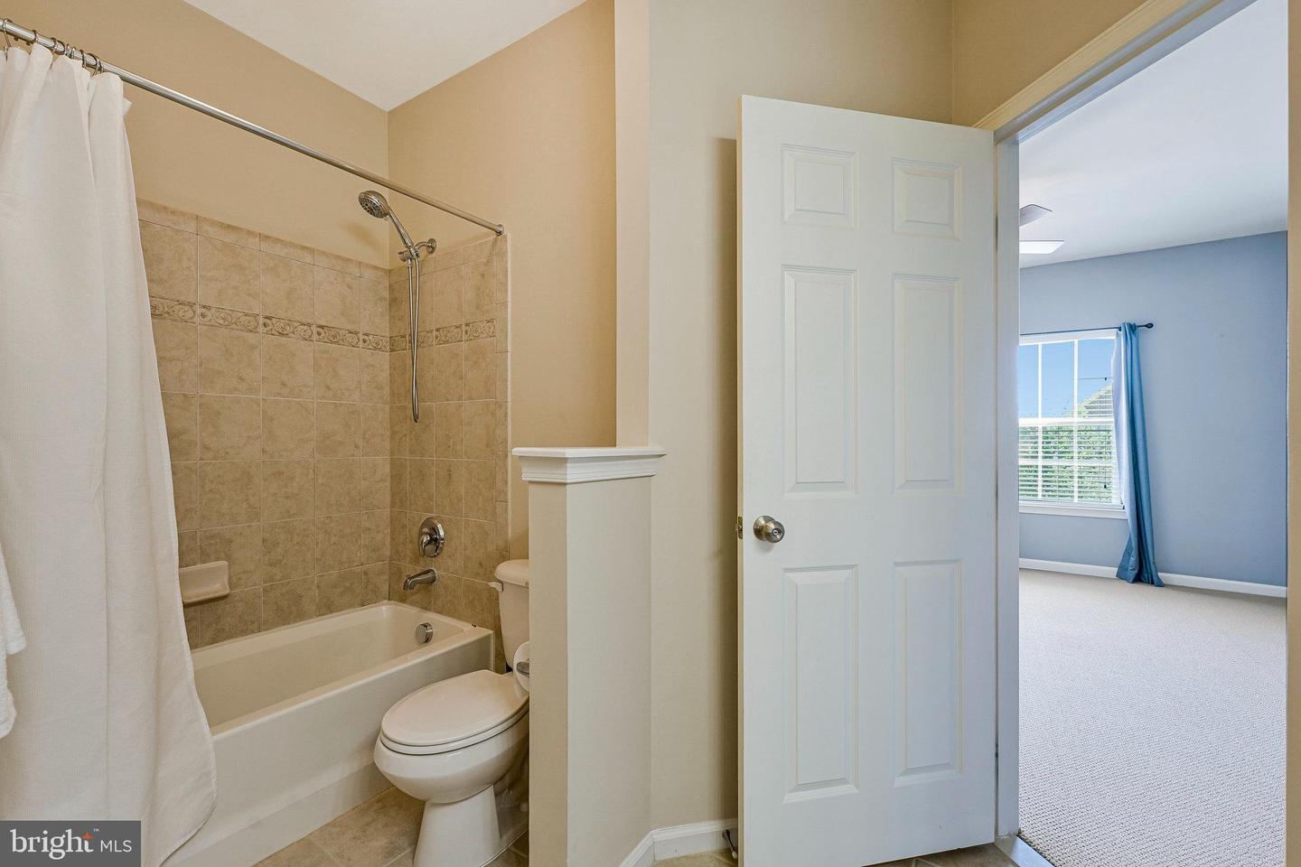 41664 SWEET MADELINE CT, ALDIE, Virginia 20105, 4 Bedrooms Bedrooms, ,4 BathroomsBathrooms,Residential,For sale,41664 SWEET MADELINE CT,VALO2094224 MLS # VALO2094224
