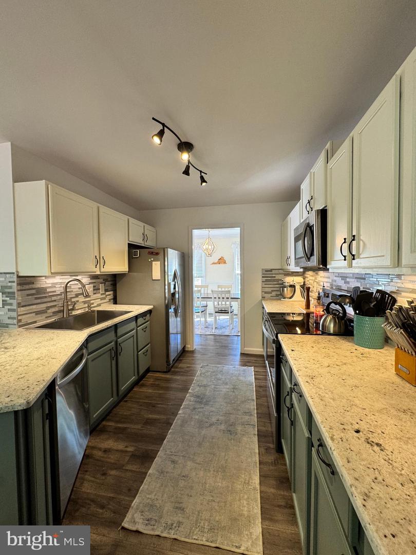 10010 PEPPERMILL CT, FREDERICKSBURG, Virginia 22407, 3 Bedrooms Bedrooms, ,2 BathroomsBathrooms,Residential,For sale,10010 PEPPERMILL CT,VASP2032356 MLS # VASP2032356