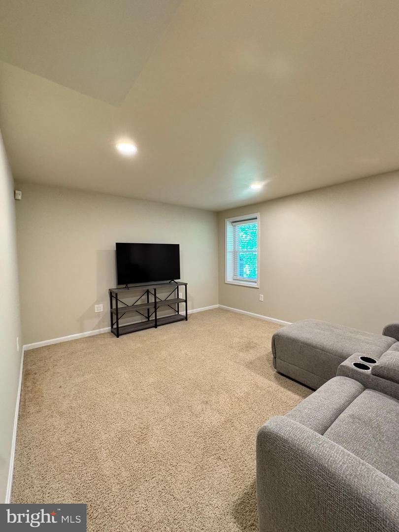 10010 PEPPERMILL CT, FREDERICKSBURG, Virginia 22407, 3 Bedrooms Bedrooms, ,2 BathroomsBathrooms,Residential,For sale,10010 PEPPERMILL CT,VASP2032356 MLS # VASP2032356