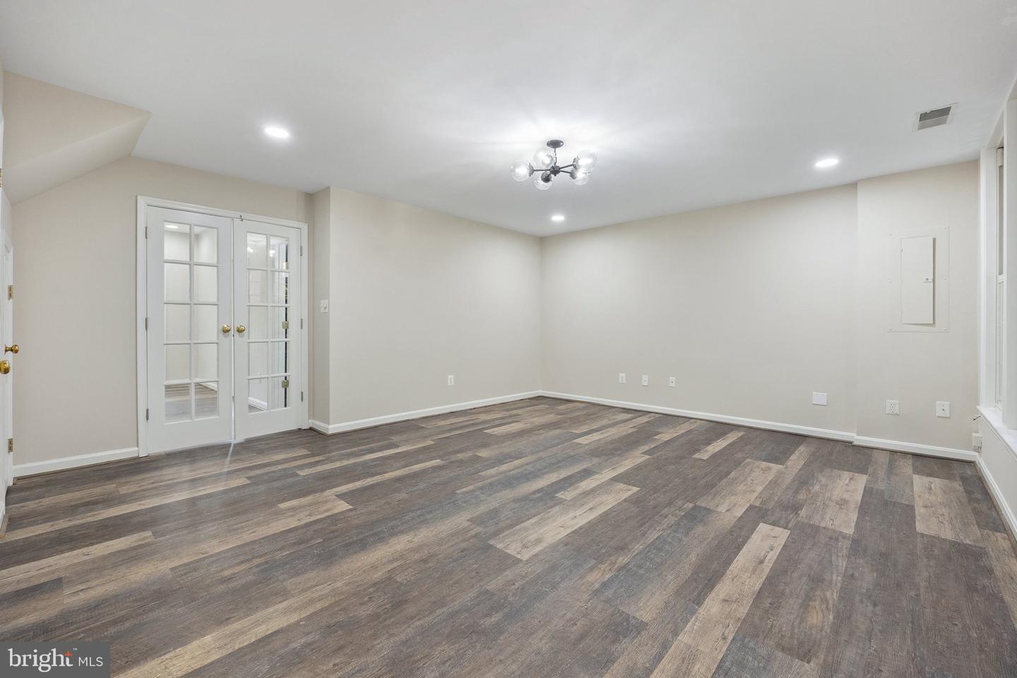 46740 ABINGTON TER, STERLING, Virginia 20165, 4 Bedrooms Bedrooms, ,2 BathroomsBathrooms,Residential,For sale,46740 ABINGTON TER,VALO2094296 MLS # VALO2094296
