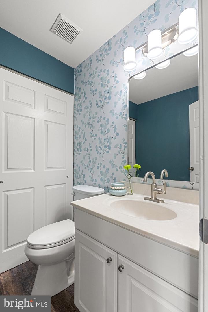 46740 ABINGTON TER, STERLING, Virginia 20165, 4 Bedrooms Bedrooms, ,2 BathroomsBathrooms,Residential,For sale,46740 ABINGTON TER,VALO2094296 MLS # VALO2094296