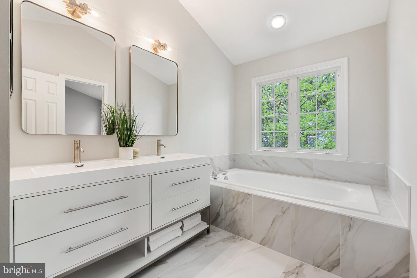 46740 ABINGTON TER, STERLING, Virginia 20165, 4 Bedrooms Bedrooms, ,2 BathroomsBathrooms,Residential,For sale,46740 ABINGTON TER,VALO2094296 MLS # VALO2094296