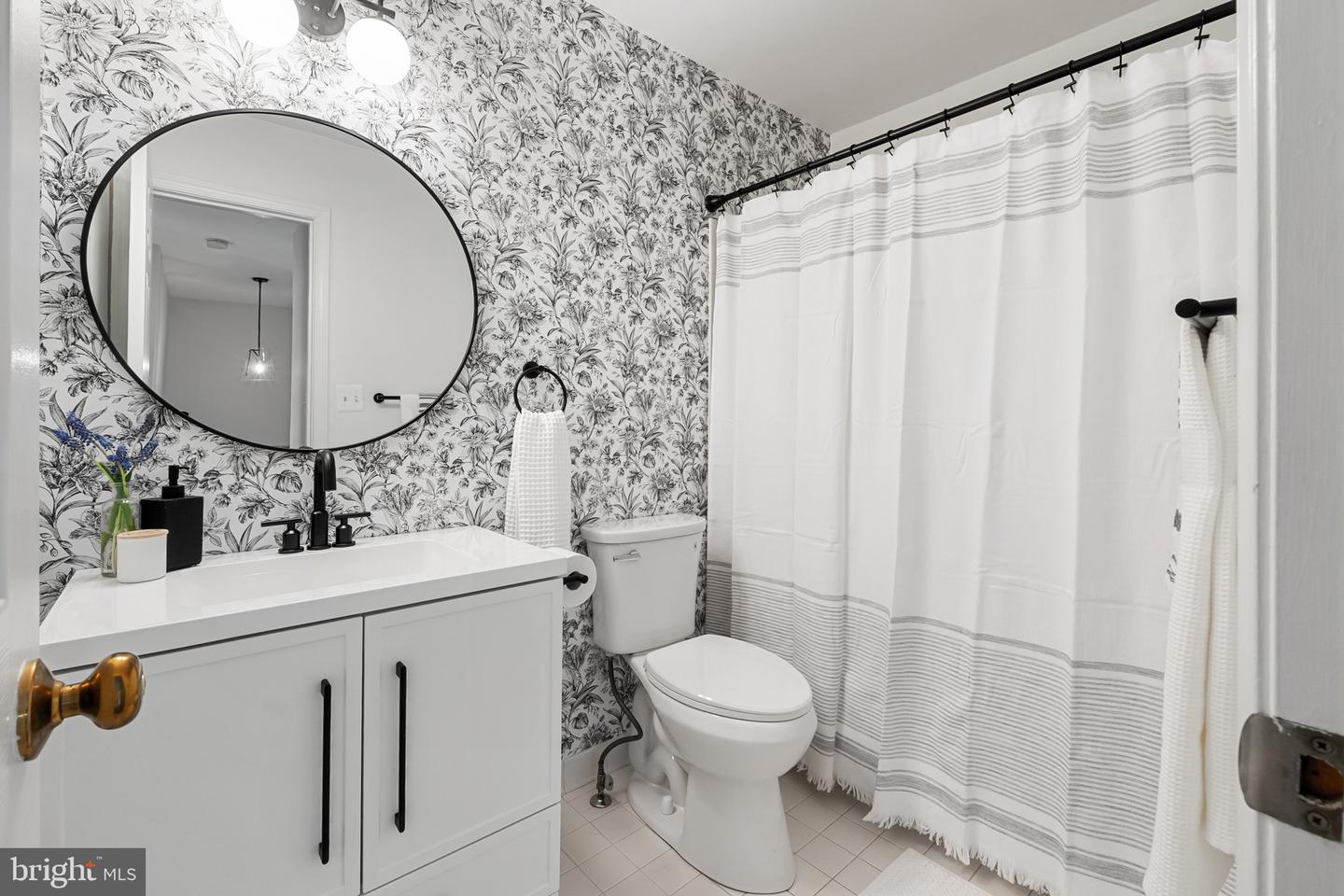 46740 ABINGTON TER, STERLING, Virginia 20165, 4 Bedrooms Bedrooms, ,2 BathroomsBathrooms,Residential,For sale,46740 ABINGTON TER,VALO2094296 MLS # VALO2094296