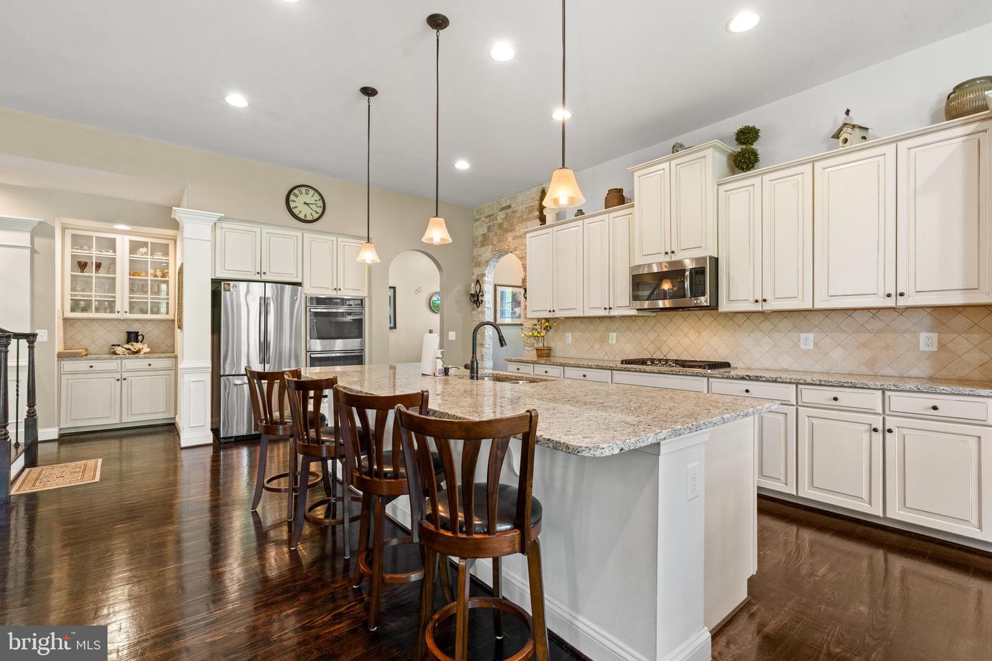 5029 PARKSIDE CT, WARRENTON, Virginia 20187, 6 Bedrooms Bedrooms, ,5 BathroomsBathrooms,Residential,For sale,5029 PARKSIDE CT,VAFQ2016328 MLS # VAFQ2016328