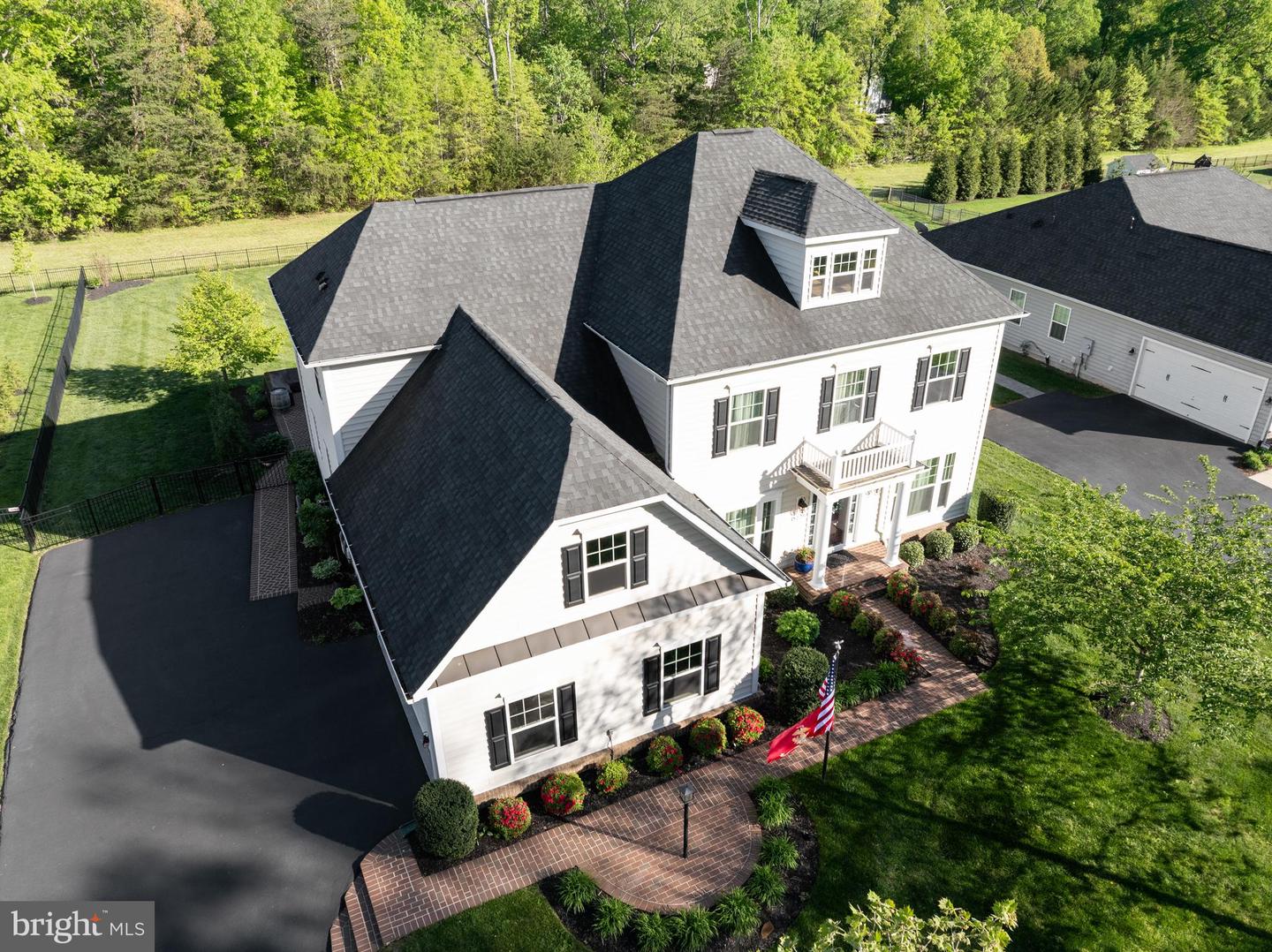 5029 PARKSIDE CT, WARRENTON, Virginia 20187, 6 Bedrooms Bedrooms, ,5 BathroomsBathrooms,Residential,For sale,5029 PARKSIDE CT,VAFQ2016328 MLS # VAFQ2016328