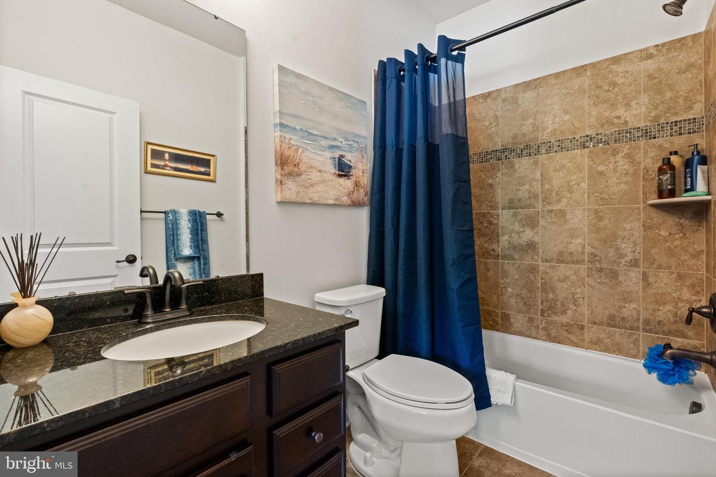 5029 PARKSIDE CT, WARRENTON, Virginia 20187, 6 Bedrooms Bedrooms, ,5 BathroomsBathrooms,Residential,For sale,5029 PARKSIDE CT,VAFQ2016328 MLS # VAFQ2016328