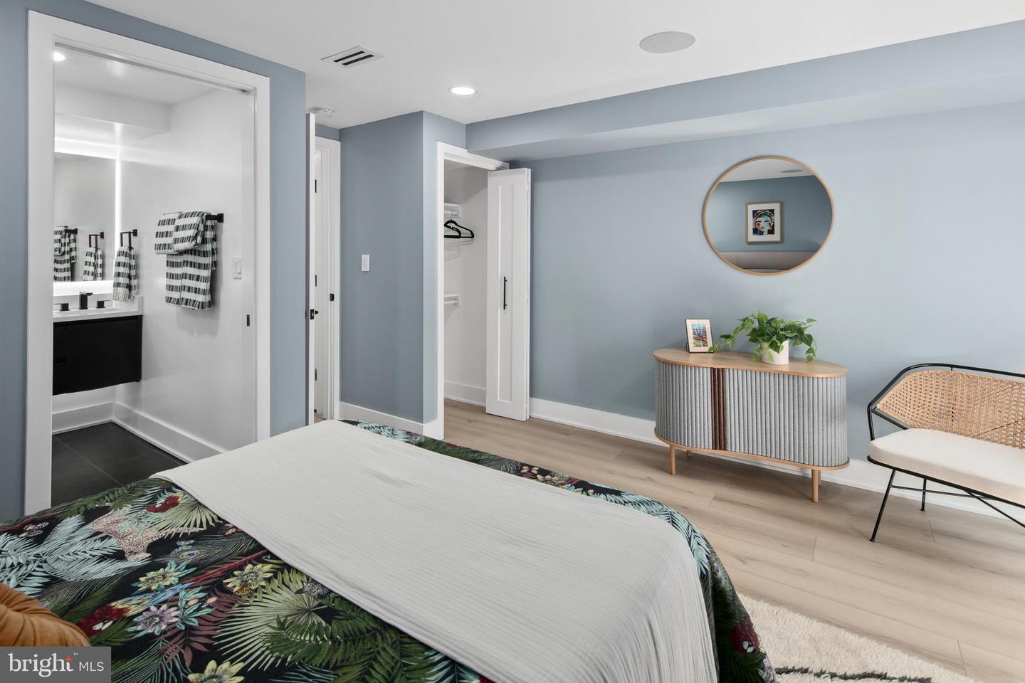 655 MORTON PL NE #1, WASHINGTON, District Of Columbia 20002, 2 Bedrooms Bedrooms, ,2 BathroomsBathrooms,Residential,For sale,655 MORTON PL NE #1,DCDC2196450 MLS # DCDC2196450