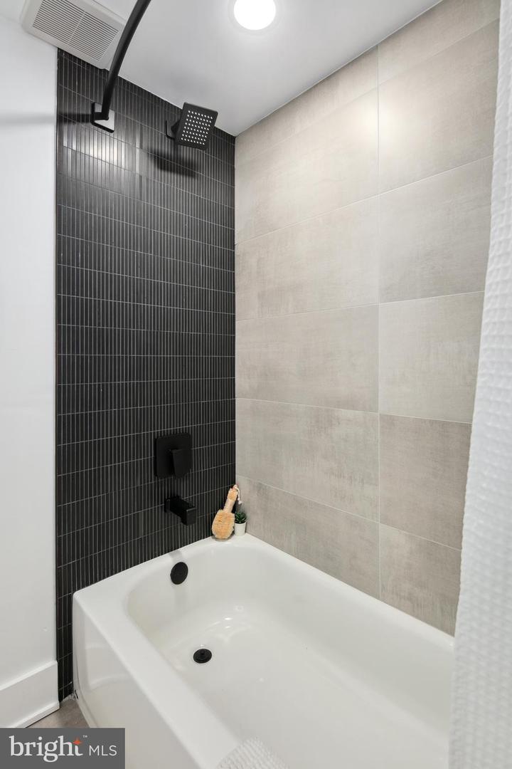 655 MORTON PL NE #1, WASHINGTON, District Of Columbia 20002, 2 Bedrooms Bedrooms, ,2 BathroomsBathrooms,Residential,For sale,655 MORTON PL NE #1,DCDC2196450 MLS # DCDC2196450