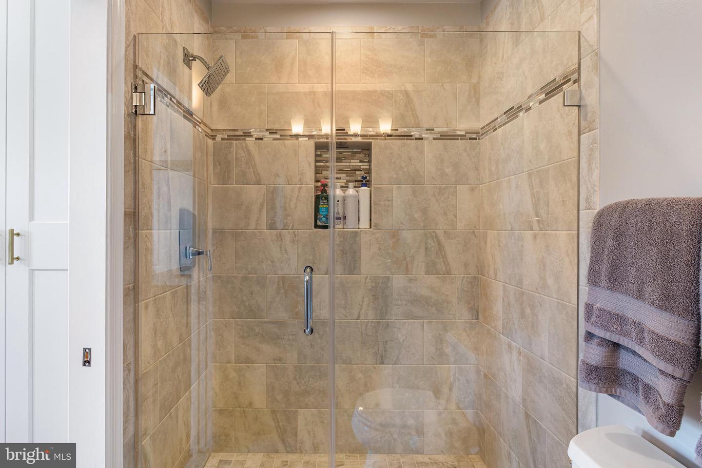 315 UPSHUR ST NW, WASHINGTON, District Of Columbia 20011, 5 Bedrooms Bedrooms, ,3 BathroomsBathrooms,Residential,For sale,315 UPSHUR ST NW,DCDC2196694 MLS # DCDC2196694