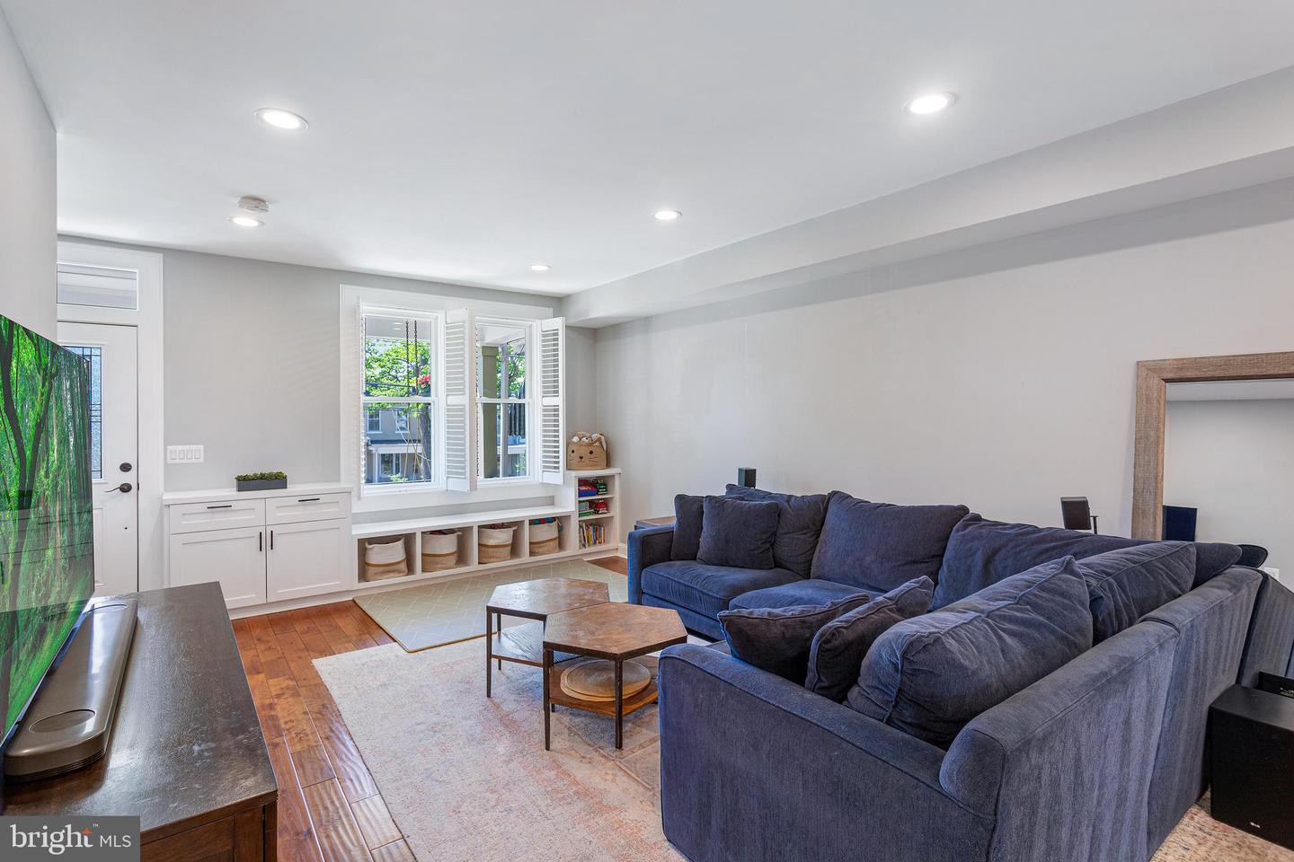 315 UPSHUR ST NW, WASHINGTON, District Of Columbia 20011, 5 Bedrooms Bedrooms, ,3 BathroomsBathrooms,Residential,For sale,315 UPSHUR ST NW,DCDC2196694 MLS # DCDC2196694