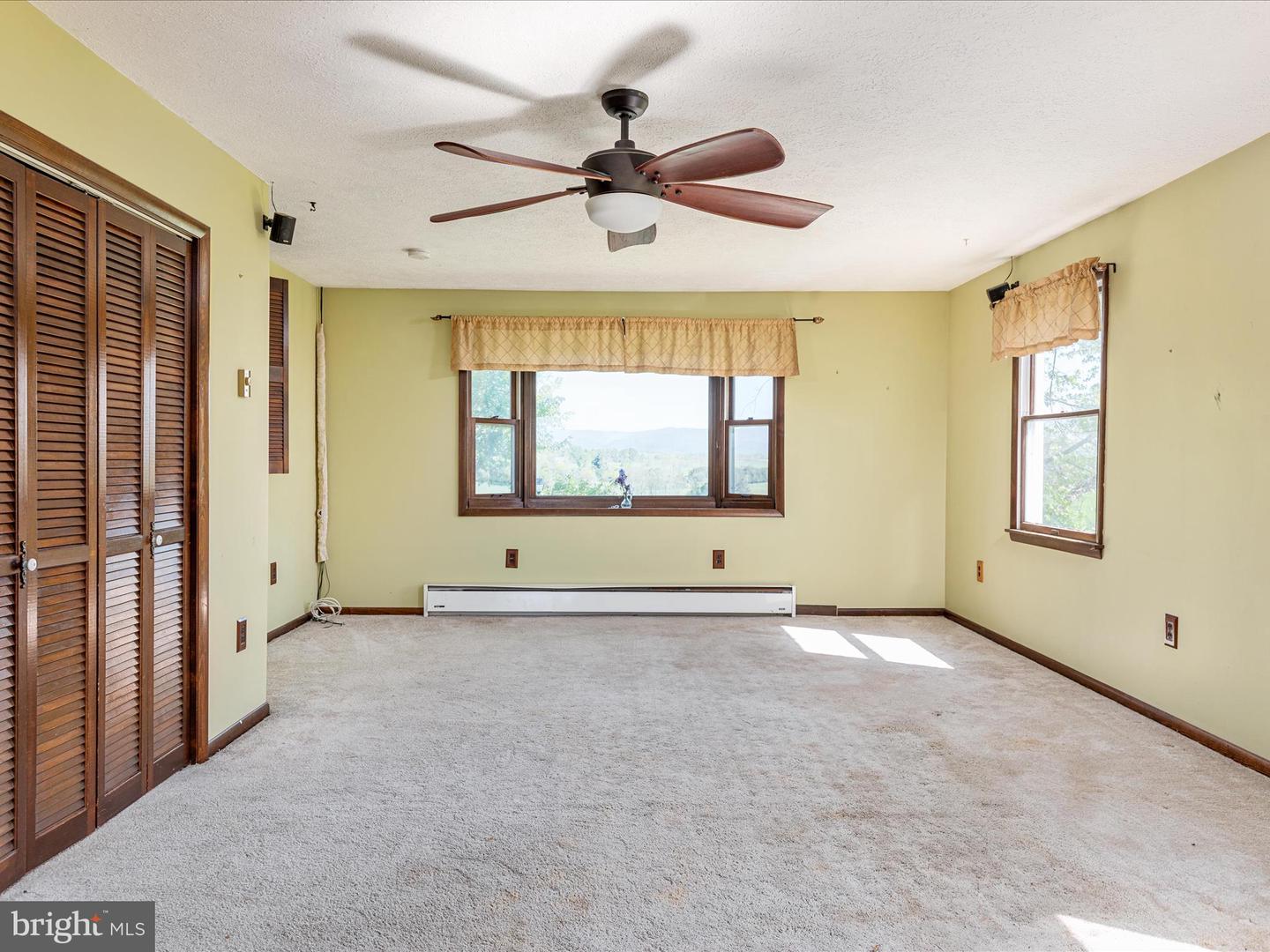 486 HAMBURG RD, EDINBURG, Virginia 22824, 3 Bedrooms Bedrooms, ,1 BathroomBathrooms,Residential,For sale,486 HAMBURG RD,VASH2011252 MLS # VASH2011252