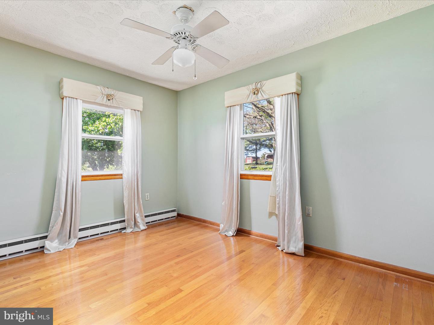 486 HAMBURG RD, EDINBURG, Virginia 22824, 3 Bedrooms Bedrooms, ,1 BathroomBathrooms,Residential,For sale,486 HAMBURG RD,VASH2011252 MLS # VASH2011252