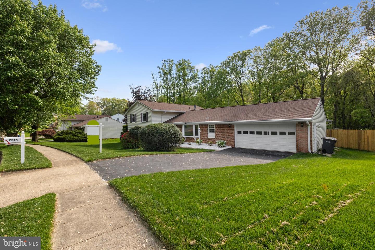 2314 CONCERT CT, VIENNA, Virginia 22181, 4 Bedrooms Bedrooms, ,2 BathroomsBathrooms,Residential,For sale,2314 CONCERT CT,VAFX2235922 MLS # VAFX2235922
