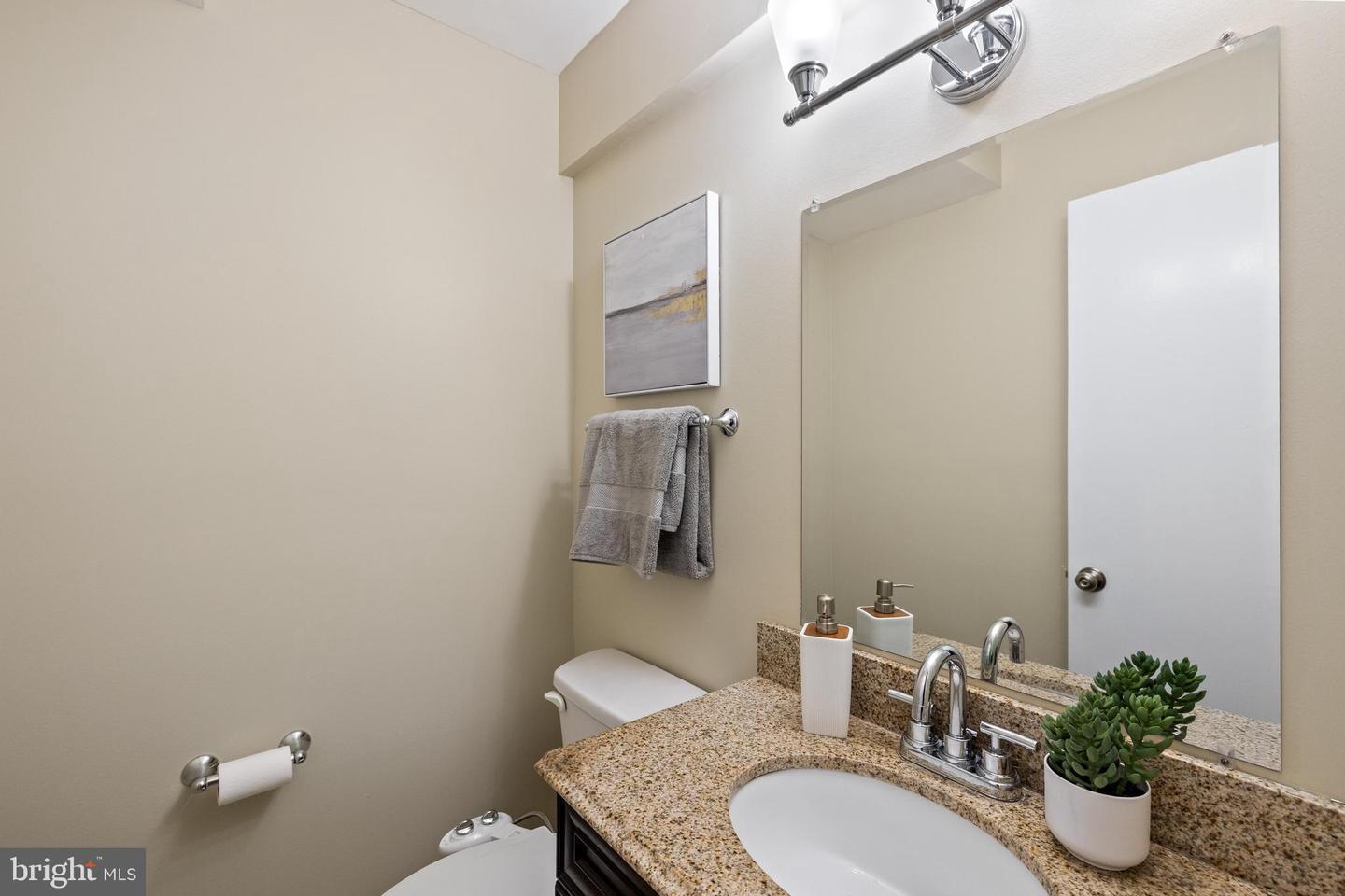 2314 CONCERT CT, VIENNA, Virginia 22181, 4 Bedrooms Bedrooms, ,2 BathroomsBathrooms,Residential,For sale,2314 CONCERT CT,VAFX2235922 MLS # VAFX2235922