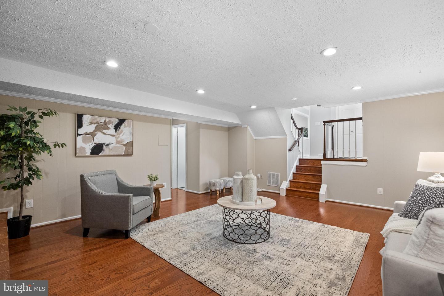 2314 CONCERT CT, VIENNA, Virginia 22181, 4 Bedrooms Bedrooms, ,2 BathroomsBathrooms,Residential,For sale,2314 CONCERT CT,VAFX2235922 MLS # VAFX2235922