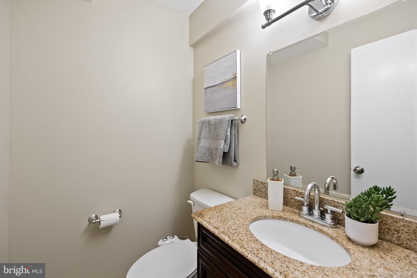 2314 CONCERT CT, VIENNA, Virginia 22181, 4 Bedrooms Bedrooms, ,2 BathroomsBathrooms,Residential,For sale,2314 CONCERT CT,VAFX2235922 MLS # VAFX2235922
