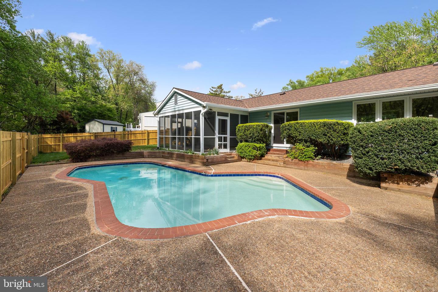 2314 CONCERT CT, VIENNA, Virginia 22181, 4 Bedrooms Bedrooms, ,2 BathroomsBathrooms,Residential,For sale,2314 CONCERT CT,VAFX2235922 MLS # VAFX2235922