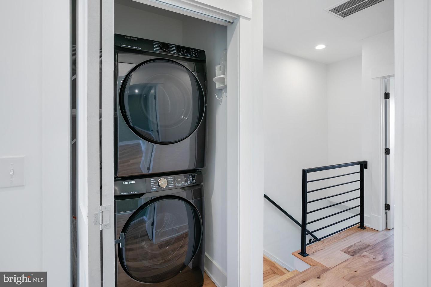 5024 ILLINOIS AVE NW, WASHINGTON, District Of Columbia 20011, 4 Bedrooms Bedrooms, ,3 BathroomsBathrooms,Residential,For sale,5024 ILLINOIS AVE NW,DCDC2196814 MLS # DCDC2196814