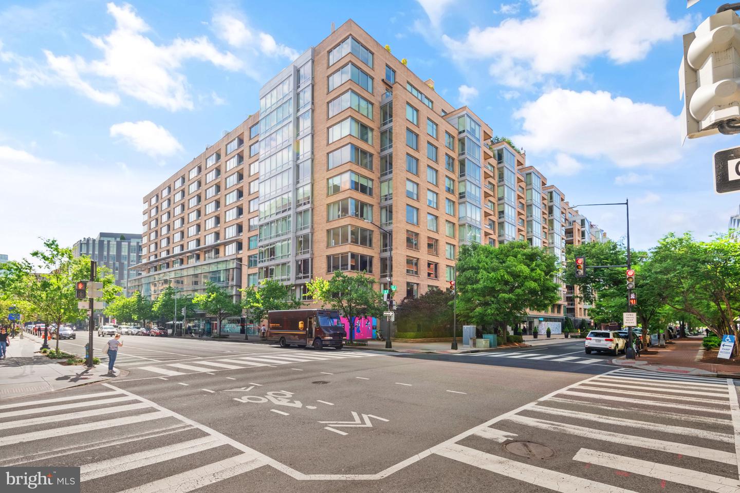 1155 23RD ST NW #6G, WASHINGTON, District Of Columbia 20037, 1 Bedroom Bedrooms, ,2 BathroomsBathrooms,Residential,For sale,1155 23RD ST NW #6G,DCDC2196844 MLS # DCDC2196844