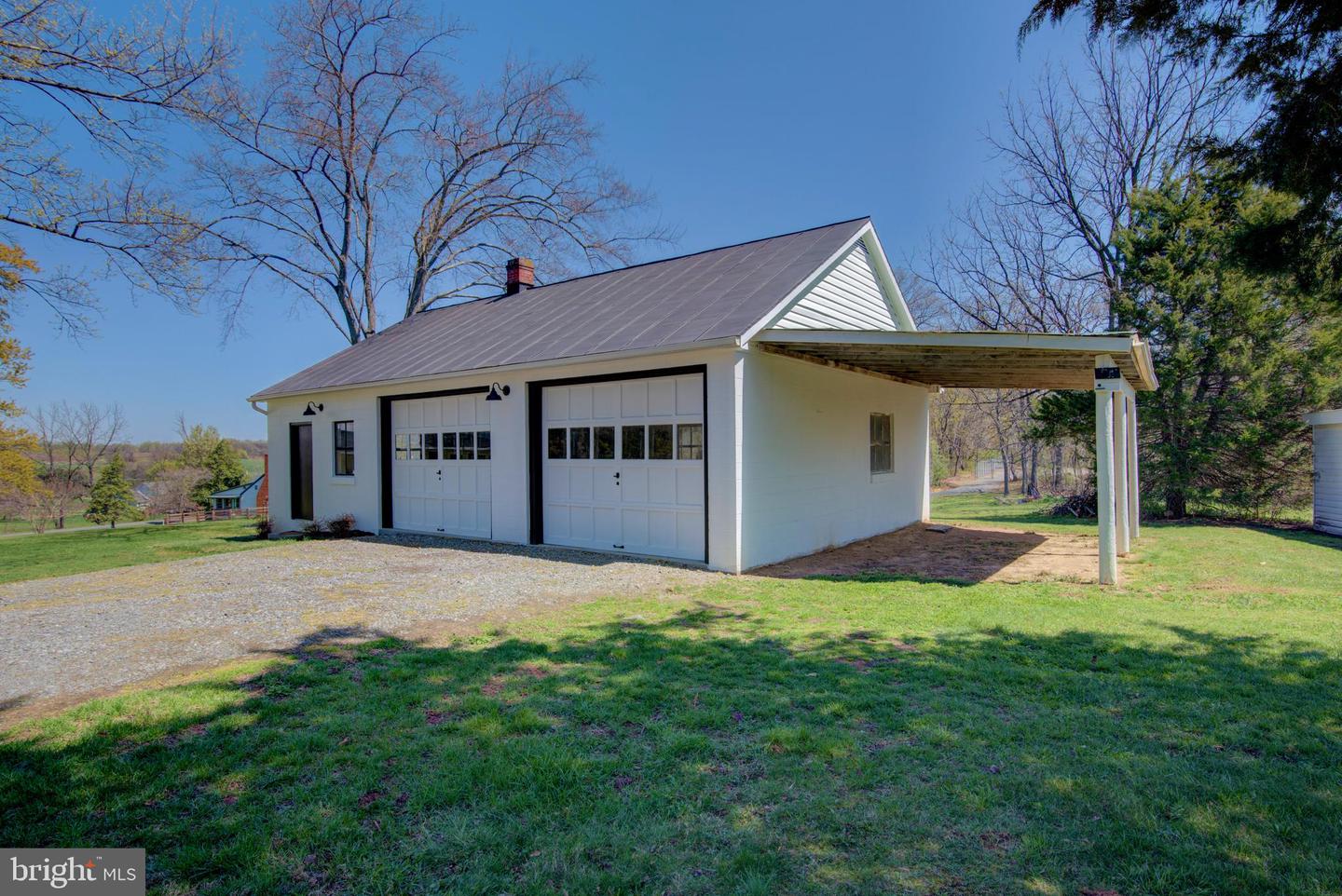 4661 MIDDLE RD, WINCHESTER, Virginia 22602, 3 Bedrooms Bedrooms, 9 Rooms Rooms,2 BathroomsBathrooms,Farm,For sale,4661 MIDDLE RD,VAFV2033806 MLS # VAFV2033806