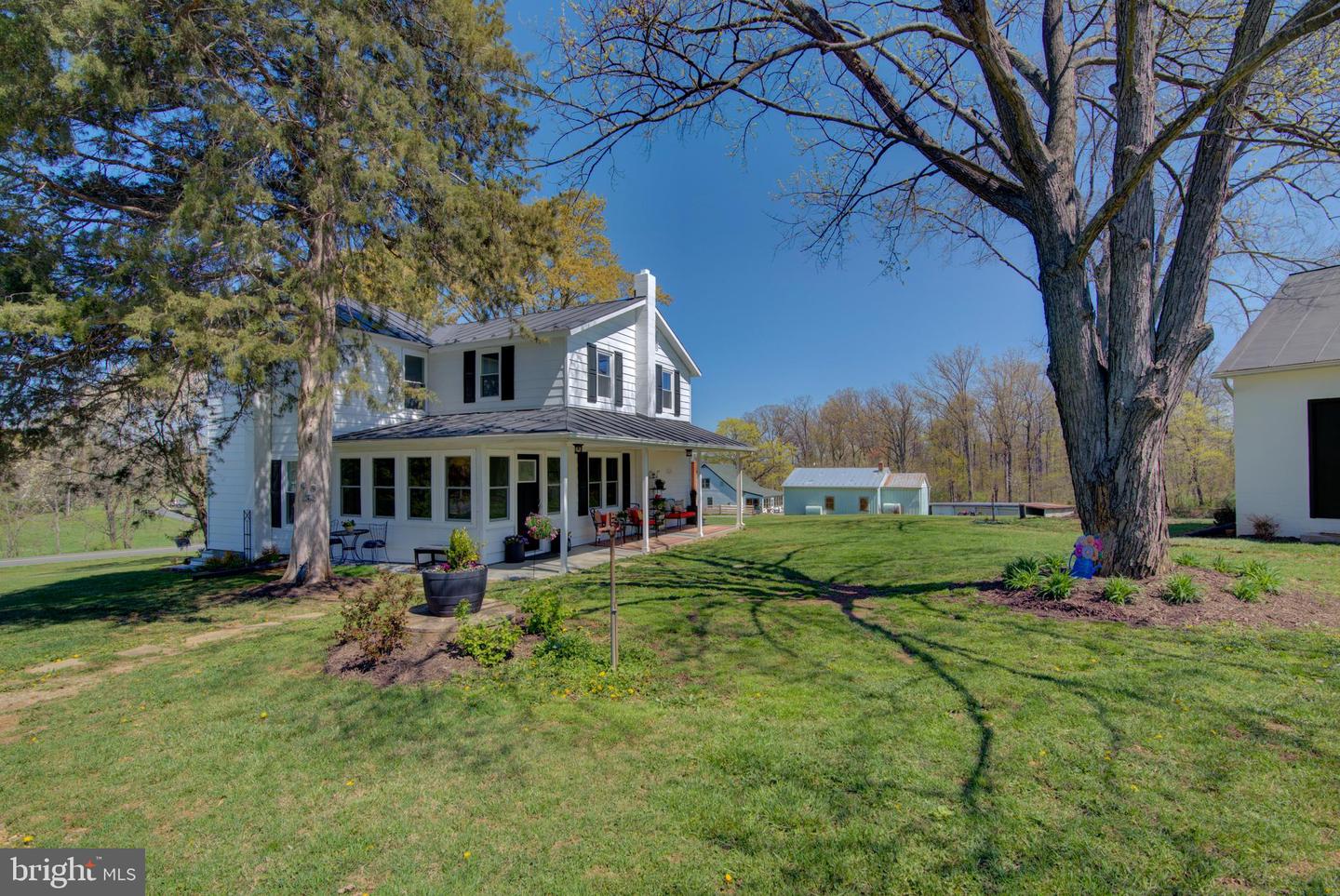4661 MIDDLE RD, WINCHESTER, Virginia 22602, 3 Bedrooms Bedrooms, 9 Rooms Rooms,2 BathroomsBathrooms,Farm,For sale,4661 MIDDLE RD,VAFV2033806 MLS # VAFV2033806