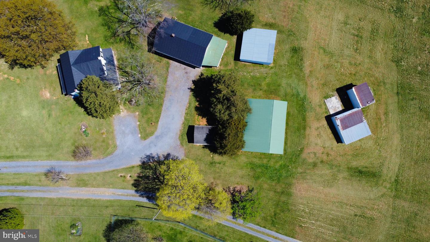 4661 MIDDLE RD, WINCHESTER, Virginia 22602, 3 Bedrooms Bedrooms, 9 Rooms Rooms,2 BathroomsBathrooms,Farm,For sale,4661 MIDDLE RD,VAFV2033806 MLS # VAFV2033806