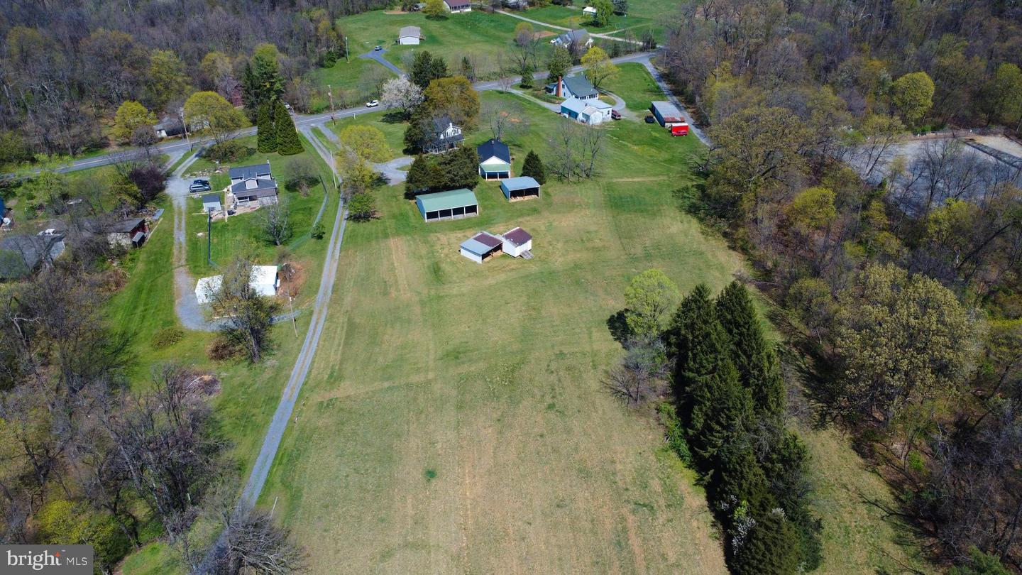 4661 MIDDLE RD, WINCHESTER, Virginia 22602, 3 Bedrooms Bedrooms, 9 Rooms Rooms,2 BathroomsBathrooms,Farm,For sale,4661 MIDDLE RD,VAFV2033806 MLS # VAFV2033806