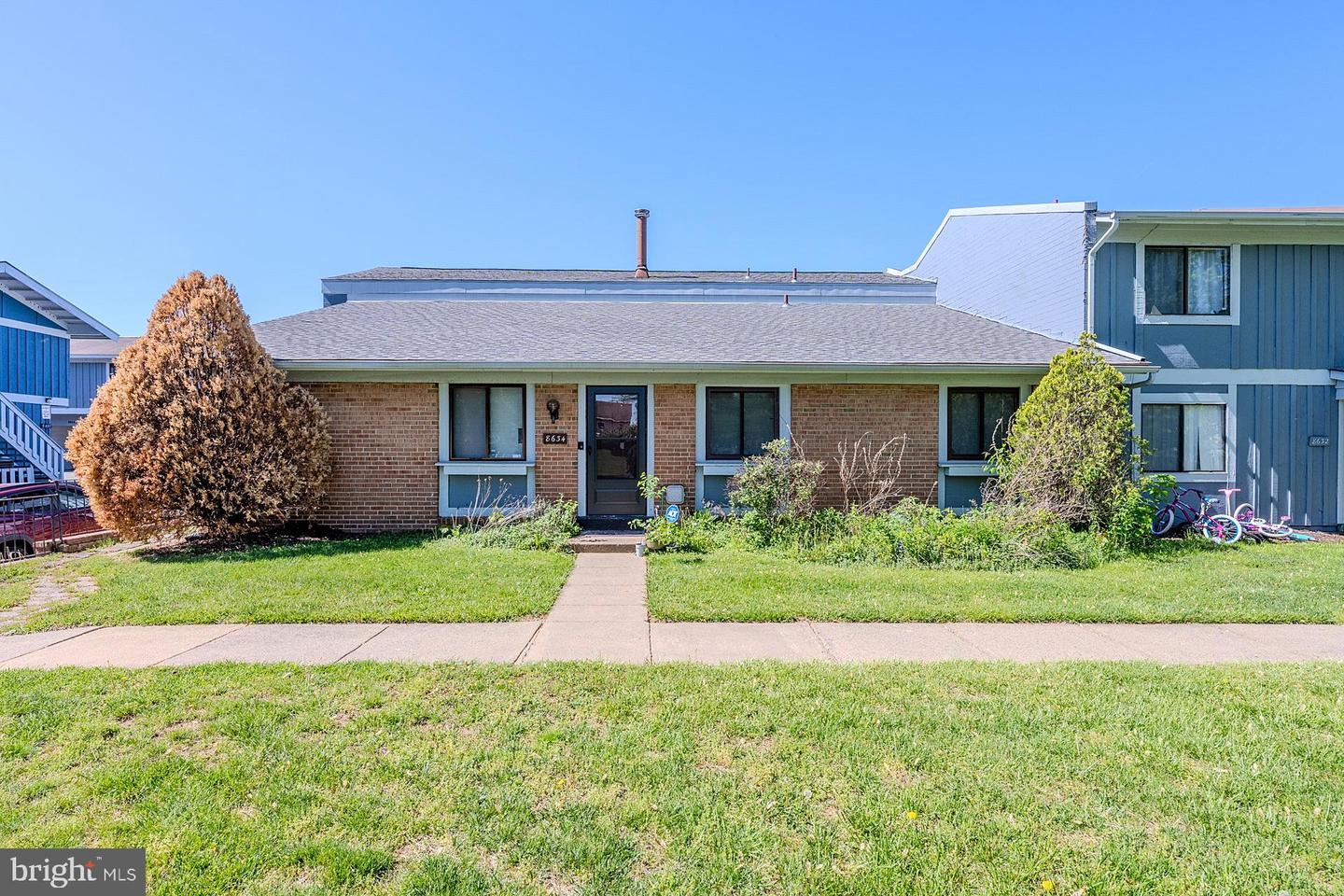 8634 MADERA CT, MANASSAS PARK, Virginia 20111, 2 Bedrooms Bedrooms, ,1 BathroomBathrooms,Residential,For sale,8634 MADERA CT,VAMP2002996 MLS # VAMP2002996