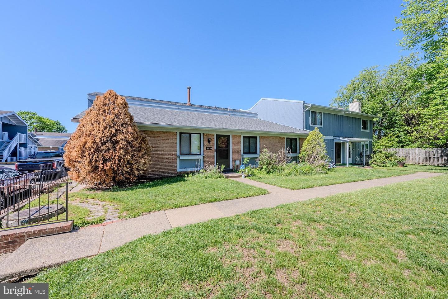8634 MADERA CT, MANASSAS PARK, Virginia 20111, 2 Bedrooms Bedrooms, ,1 BathroomBathrooms,Residential,For sale,8634 MADERA CT,VAMP2002996 MLS # VAMP2002996