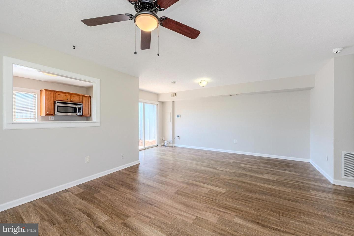 8634 MADERA CT, MANASSAS PARK, Virginia 20111, 2 Bedrooms Bedrooms, ,1 BathroomBathrooms,Residential,For sale,8634 MADERA CT,VAMP2002996 MLS # VAMP2002996