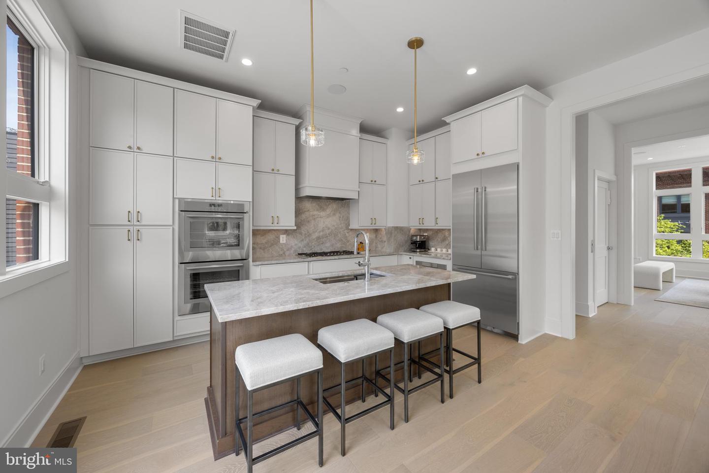227 S UNION ST, ALEXANDRIA, Virginia 22314, 4 Bedrooms Bedrooms, ,4 BathroomsBathrooms,Residential,For sale,227 S UNION ST,VAAX2044568 MLS # VAAX2044568