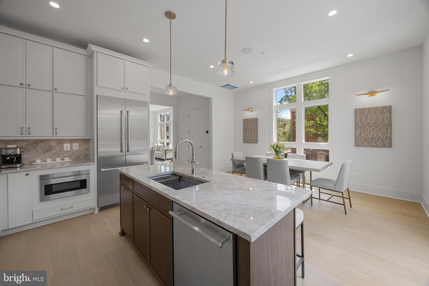 227 S UNION ST, ALEXANDRIA, Virginia 22314, 4 Bedrooms Bedrooms, ,4 BathroomsBathrooms,Residential,For sale,227 S UNION ST,VAAX2044568 MLS # VAAX2044568