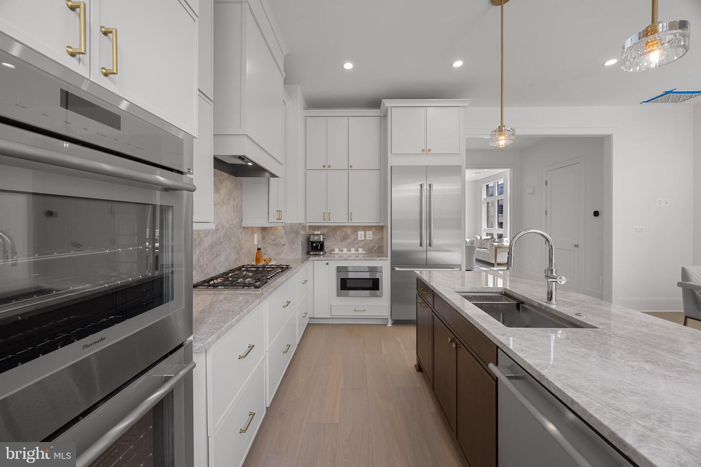 227 S UNION ST, ALEXANDRIA, Virginia 22314, 4 Bedrooms Bedrooms, ,4 BathroomsBathrooms,Residential,For sale,227 S UNION ST,VAAX2044568 MLS # VAAX2044568