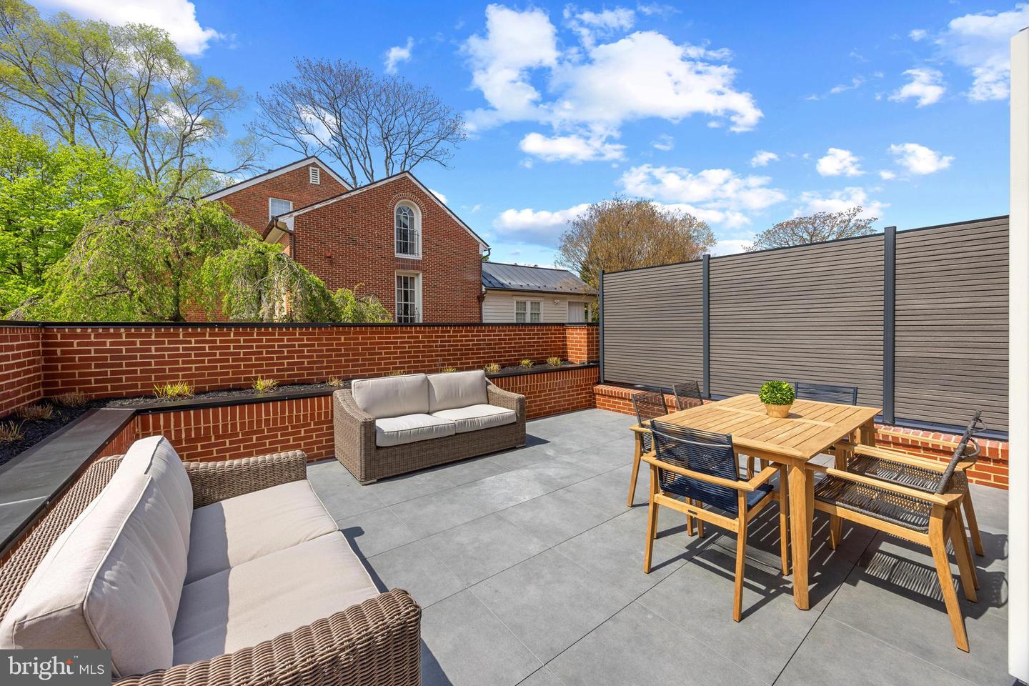 227 S UNION ST, ALEXANDRIA, Virginia 22314, 4 Bedrooms Bedrooms, ,4 BathroomsBathrooms,Residential,For sale,227 S UNION ST,VAAX2044568 MLS # VAAX2044568