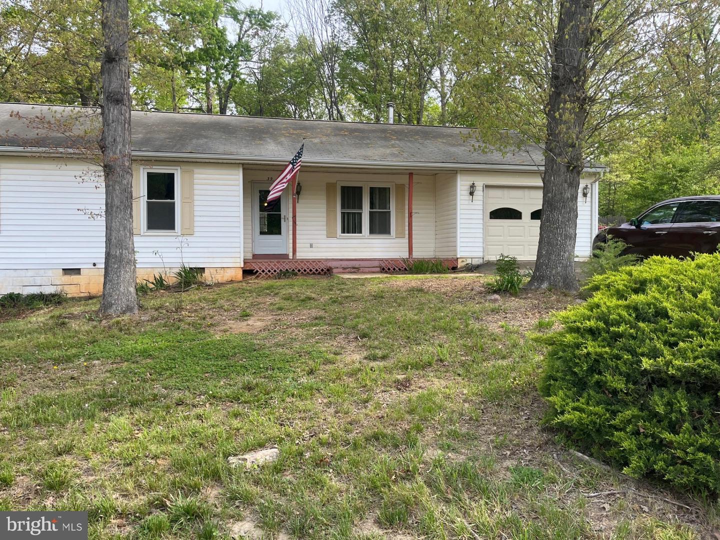 39 HIDDEN LAKE DR, STAFFORD, Virginia 22556, 3 Bedrooms Bedrooms, ,2 BathroomsBathrooms,Residential,For sale,39 HIDDEN LAKE DR,VAST2038270 MLS # VAST2038270