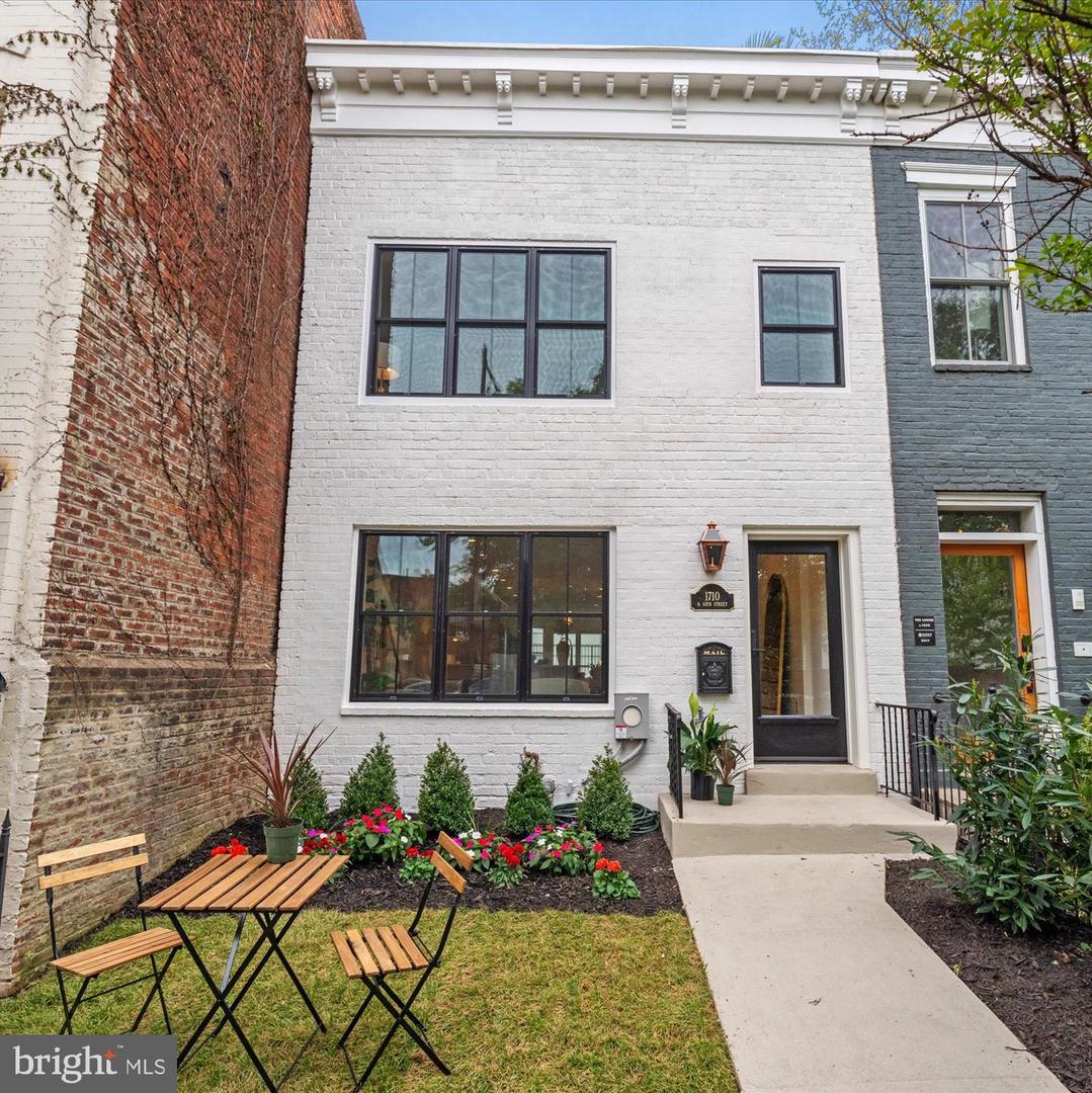 1708-1/2 10TH ST NW, WASHINGTON, District Of Columbia 20001, 3 Bedrooms Bedrooms, ,3 BathroomsBathrooms,Residential,For sale,1708-1/2 10TH ST NW,DCDC2197934 MLS # DCDC2197934