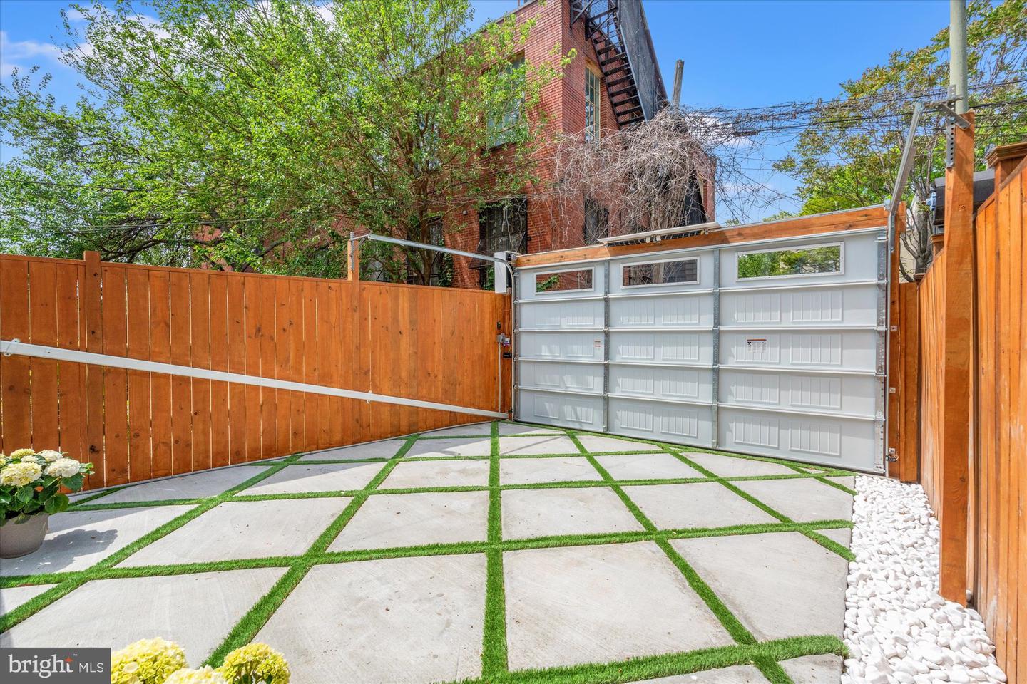 1708-1/2 10TH ST NW, WASHINGTON, District Of Columbia 20001, 3 Bedrooms Bedrooms, ,3 BathroomsBathrooms,Residential,For sale,1708-1/2 10TH ST NW,DCDC2197934 MLS # DCDC2197934