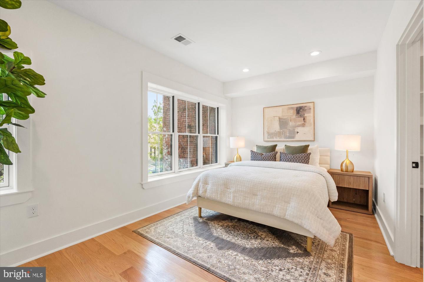 1708-1/2 10TH ST NW, WASHINGTON, District Of Columbia 20001, 3 Bedrooms Bedrooms, ,3 BathroomsBathrooms,Residential,For sale,1708-1/2 10TH ST NW,DCDC2197934 MLS # DCDC2197934