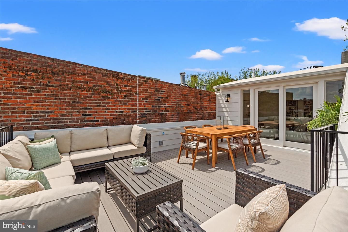 1708-1/2 10TH ST NW, WASHINGTON, District Of Columbia 20001, 3 Bedrooms Bedrooms, ,3 BathroomsBathrooms,Residential,For sale,1708-1/2 10TH ST NW,DCDC2197934 MLS # DCDC2197934