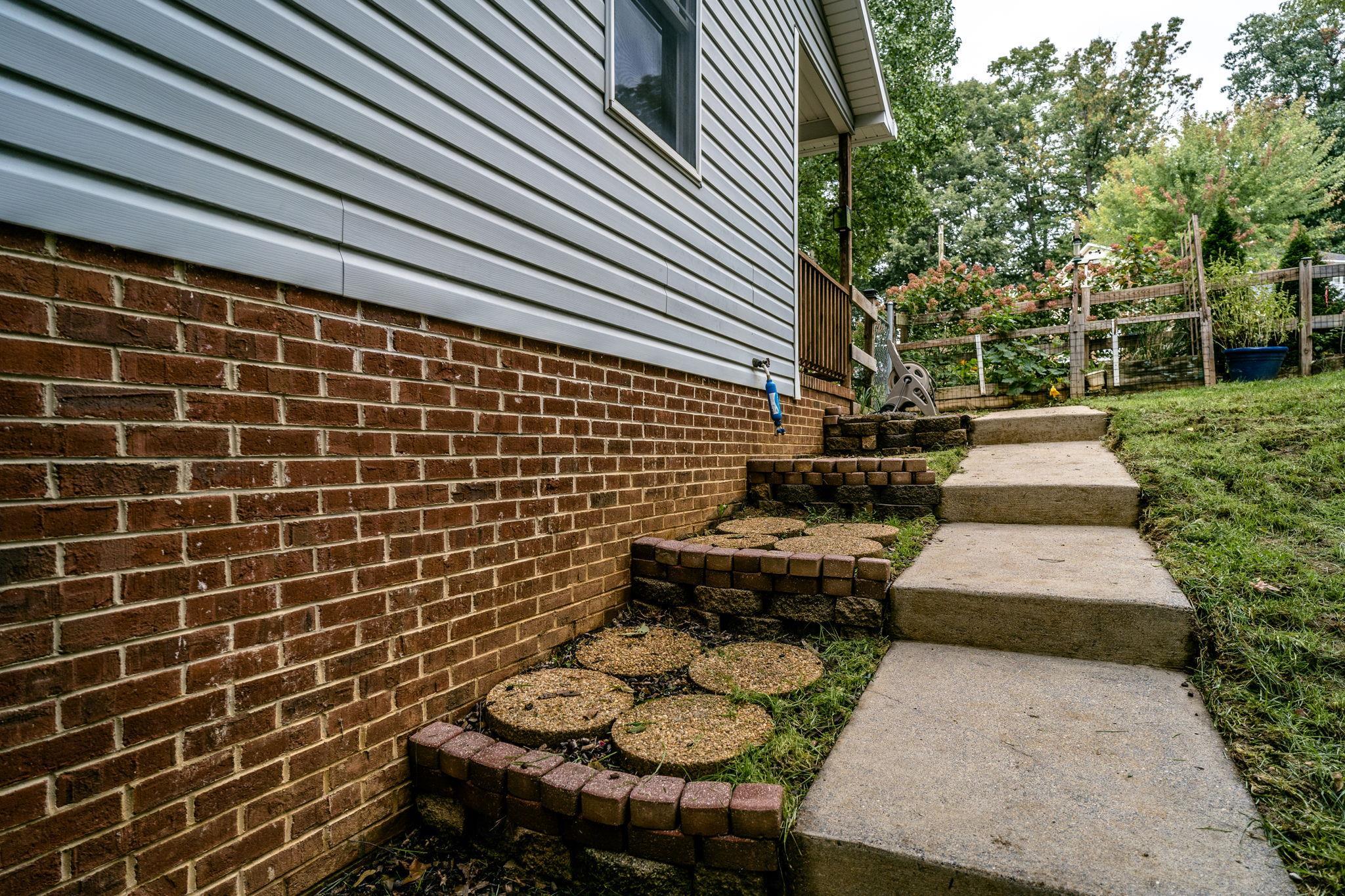 1033 BRIDLE CT, HARRISONBURG, Virginia 22801, 3 Bedrooms Bedrooms, ,2 BathroomsBathrooms,Residential,1033 BRIDLE CT,657178 MLS # 657178
