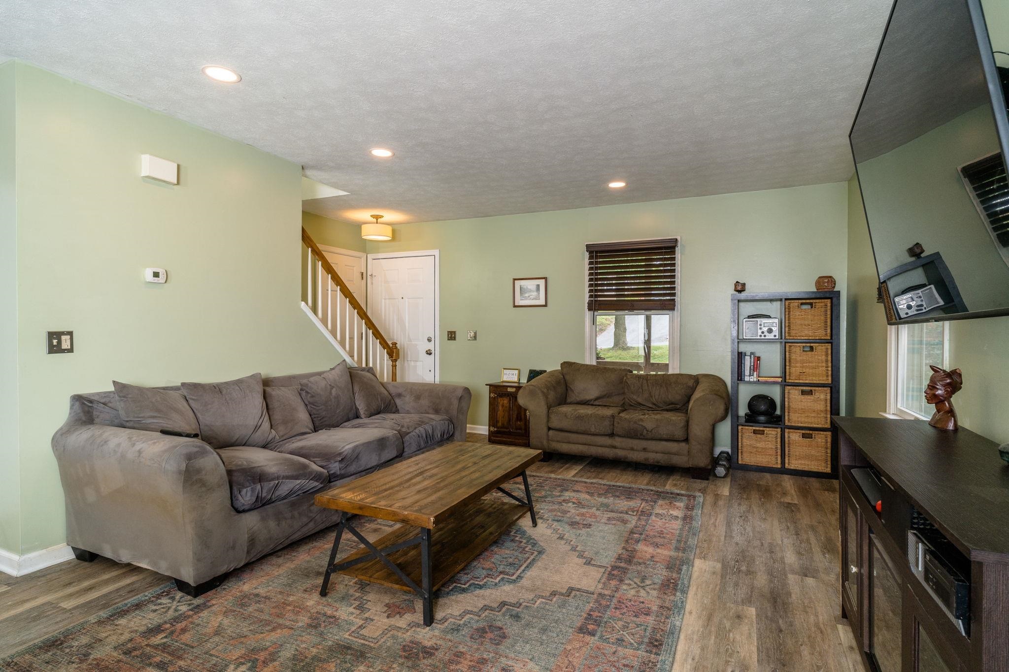 1033 BRIDLE CT, HARRISONBURG, Virginia 22801, 3 Bedrooms Bedrooms, ,2 BathroomsBathrooms,Residential,1033 BRIDLE CT,657178 MLS # 657178