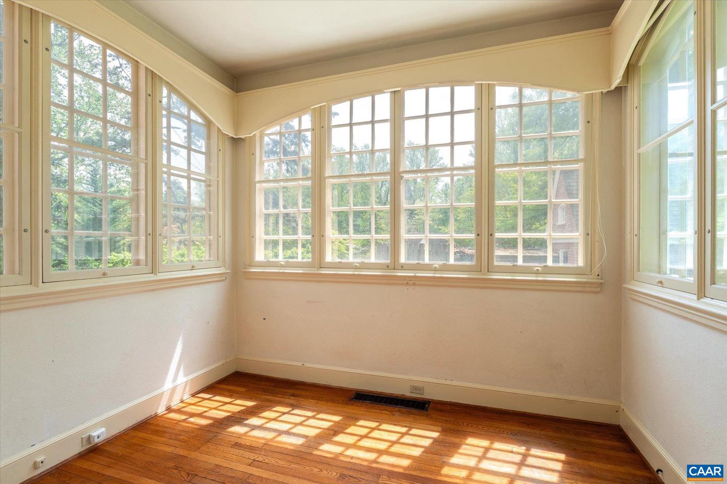 2001 THOMSON RD, CHARLOTTESVILLE, Virginia 22903, 4 Bedrooms Bedrooms, ,4 BathroomsBathrooms,Residential,For sale,2001 THOMSON RD,663834 MLS # 663834