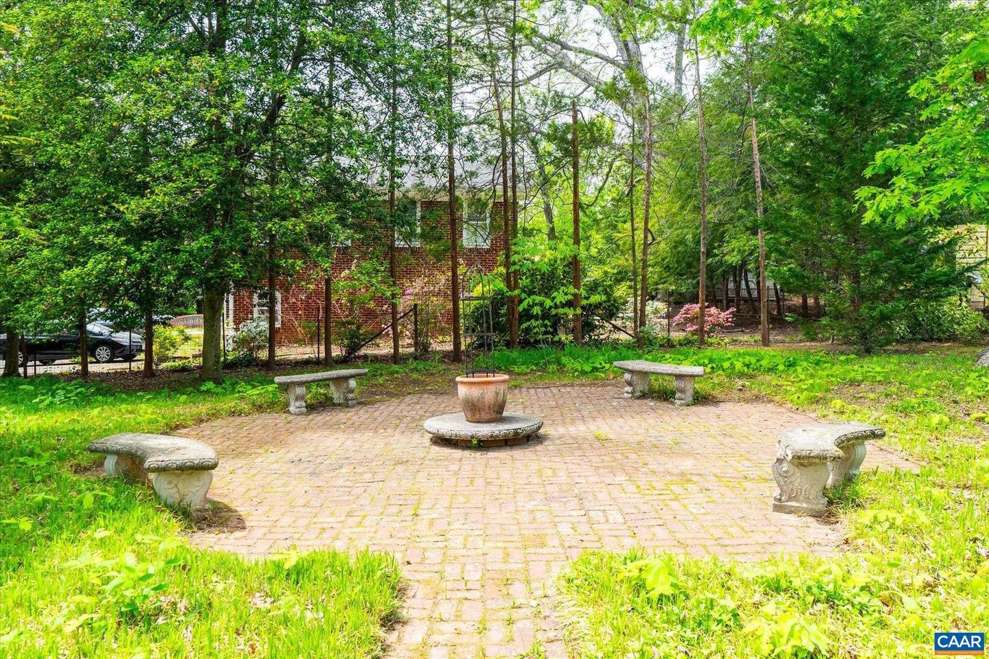 2001 THOMSON RD, CHARLOTTESVILLE, Virginia 22903, 4 Bedrooms Bedrooms, ,4 BathroomsBathrooms,Residential,For sale,2001 THOMSON RD,663834 MLS # 663834