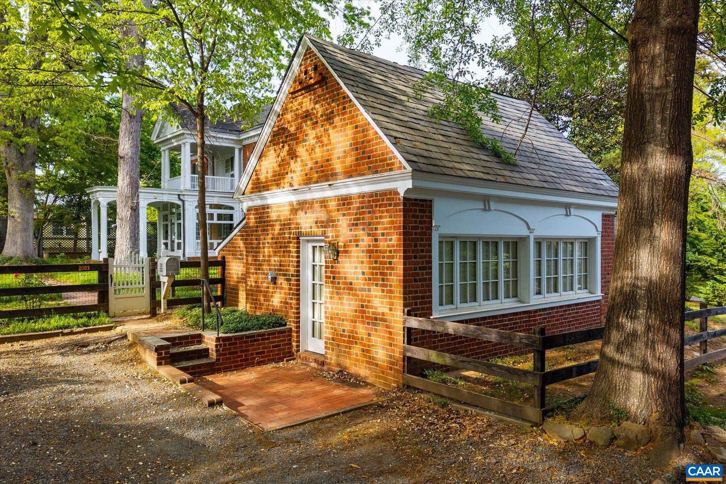 2001 THOMSON RD, CHARLOTTESVILLE, Virginia 22903, 4 Bedrooms Bedrooms, ,4 BathroomsBathrooms,Residential,For sale,2001 THOMSON RD,663834 MLS # 663834
